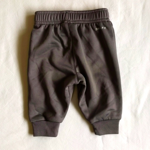 nike dri-fit activewear joggers sweatpants 6 months baby - Picture 6 of 7